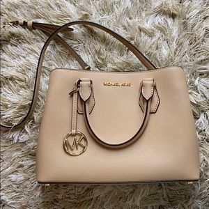 Michael Kors crossbody bag